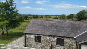 Gwarffynnon Barn Holiday Cottage with distant sea views